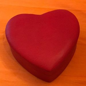 Escada container box